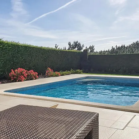 Do Golfe - Private Pool, Modern Charm *